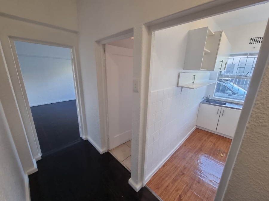 To Let 1 Bedroom Property for Rent in Mowbray Western Cape